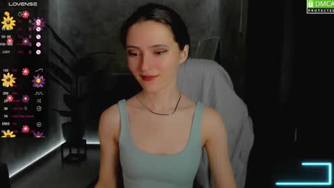 Snapshot of niki_cutes chatting on March 2, 1:15 am niki_cutes online show from March 2, 1:15 am