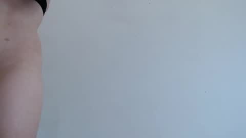 niki_wood_1 online show from September 17, 5:44 pm