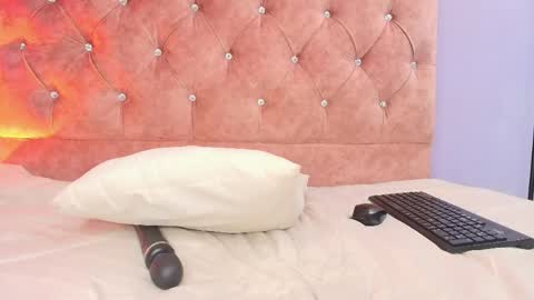   online show from June 7, 7:04 am