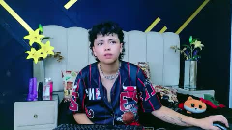 Nikievanz online show from April 28, 2:27 am