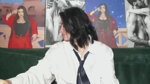 Nikki Kardashian online show from September 8, 8:52 pm