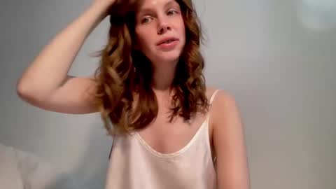 Snapshot of nikki_mi chatting on February 20, 10:16 am Nikki online show from February 20, 10:16 am