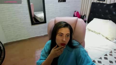 Nikki  online show from June 27, 1:29 am