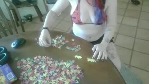 Snapshot of nikkietwotimes420 chatting on October 1, 5:51 pm Nikkie online show from October 1, 5:51 pm