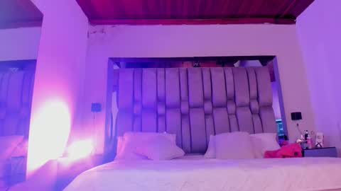     online show from February 17, 11:31 am