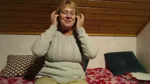 Nikole1 online show from October 31, 5:06 pm