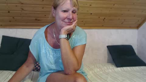 Nikole1 online show from July 28, 12:23 pm