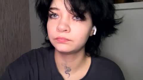 nikoli_naw online show from January 6, 7:45 pm