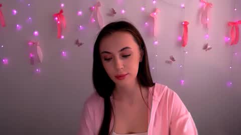 nikonara_ online show from May 2, 11:57 am