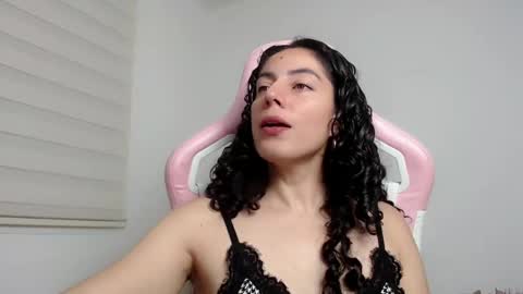 Snapshot of niky_blue chatting on March 7, 9:51 am niky_blue online show from March 7, 9:51 am