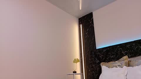  NIKY SMIT  online show from January 30, 11:44 am