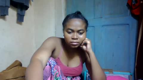 nilah online show from July 28, 6:20 pm