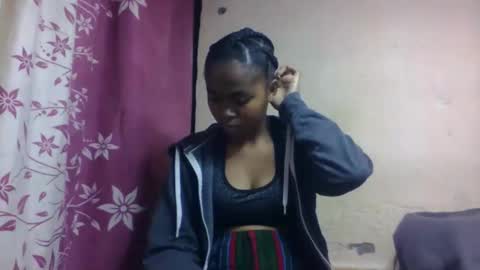 Snapshot of nilahmarie chatting on October 19, 1:35 pm nilah online show from October 19, 1:35 pm