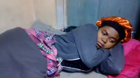 nilah online show from July 31, 4:57 am