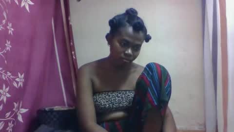 Snapshot of nilahmarie chatting on September 30, 9:48 am nilah online show from September 30, 9:48 am