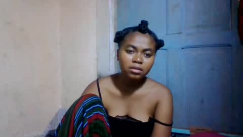 nilah online show from July 3, 11:27 am