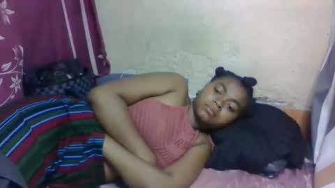 nilah online show from December 16, 8:20 am