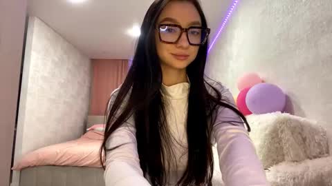 Margot online show from November 21, 5:26 pm