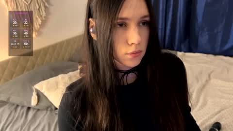 Snapshot of nimfaheart chatting on December 2, 4:40 pm Jennet online show from December 2, 4:40 pm