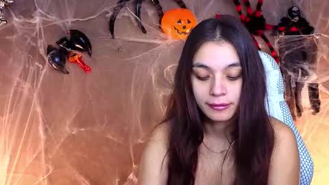 Snapshot of nina_fierce chatting on October 20, 2:25 am Ketrin online show from October 20, 2:25 am