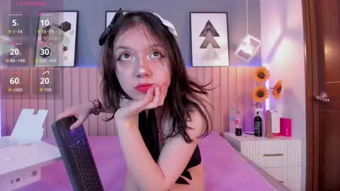 nina_ford_ online show from February 26, 3:27 am