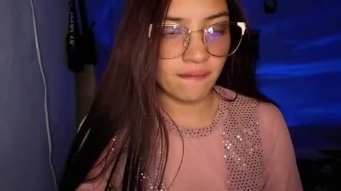 nina_hot59 online show from May 24, 1:15 am