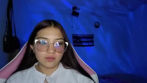 nina_hot59 online show from May 26, 2:22 am