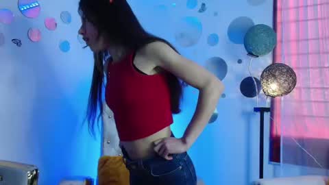 Snapshot of nina_roser chatting on September 17, 1:09 pm Nina Roser online show from September 17, 1:09 pm