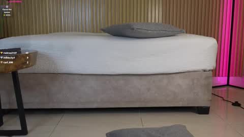 NINA online show from February 9, 1:13 pm