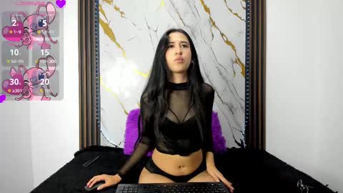 Snapshot of nina_vixen_hh chatting on September 10, 8:31 pm Nina online show from September 10, 8:31 pm