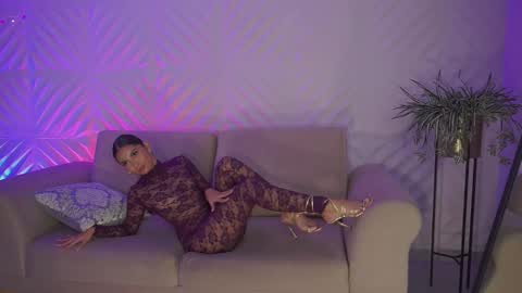 Nina online show from September 19, 5:06 am