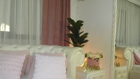 NinaCrystal online show from July 20, 10:39 am