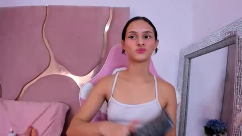 ninahtx online show from December 16, 9:53 pm