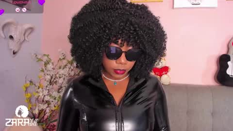 NINI  online show from February 11, 3:13 pm