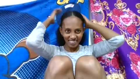 ninie246746 online show from June 16, 6:25 am