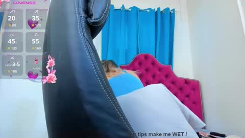 nina dee online show from March 11, 6:06 am