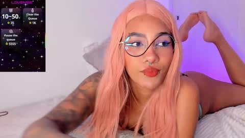 Nix  online show from February 18, 8:15 pm