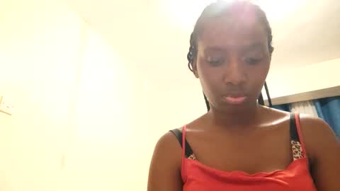 njerim572 online show from November 17, 7:14 pm