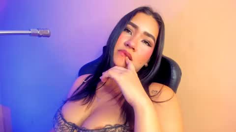 Noa online show from June 24, 3:05 am