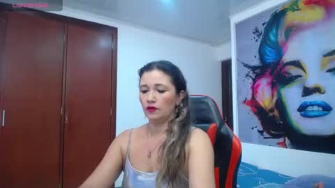 noelia_milfs online show from July 8, 5:59 pm