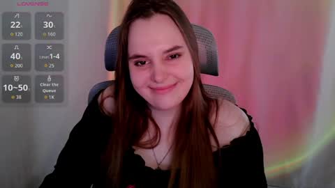 noir_ember_ online show from May 15, 8:50 am