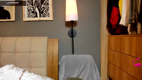 Soy Ash online show from June 14, 1:33 pm