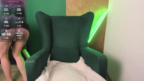 Nora Cutie u online show from December 21, 12:49 pm