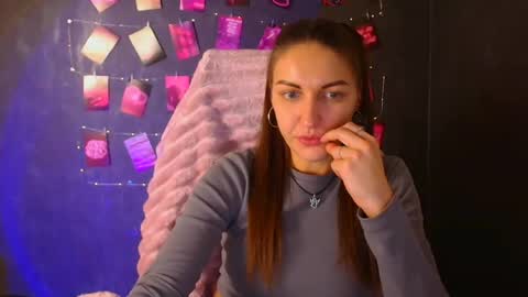 Nora online show from October 22, 10:37 pm