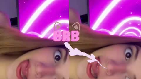 Nora online show from March 7, 7:43 pm