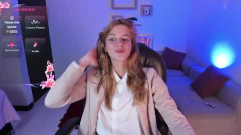 Nora online show from February 20, 7:52 pm