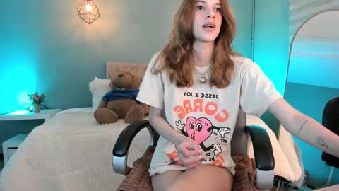 Nora online show from October 10, 8:25 pm