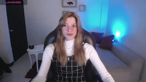 Nora online show from January 26, 7:20 pm