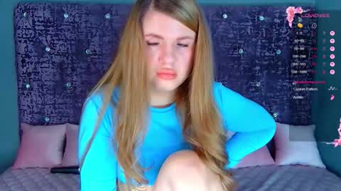 Nora online show from March 3, 1:11 am