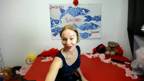 Nora online show from July 7, 6:10 pm